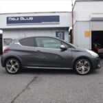 「プジョー208GTi　車検整備（Fディスクローター+低ダストブレーキパッド交換など）です。」